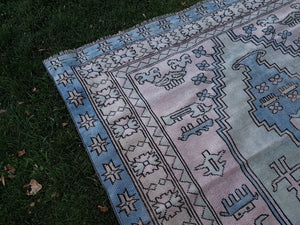 Vintage Oushak Rug 5'5'' x 9'9''