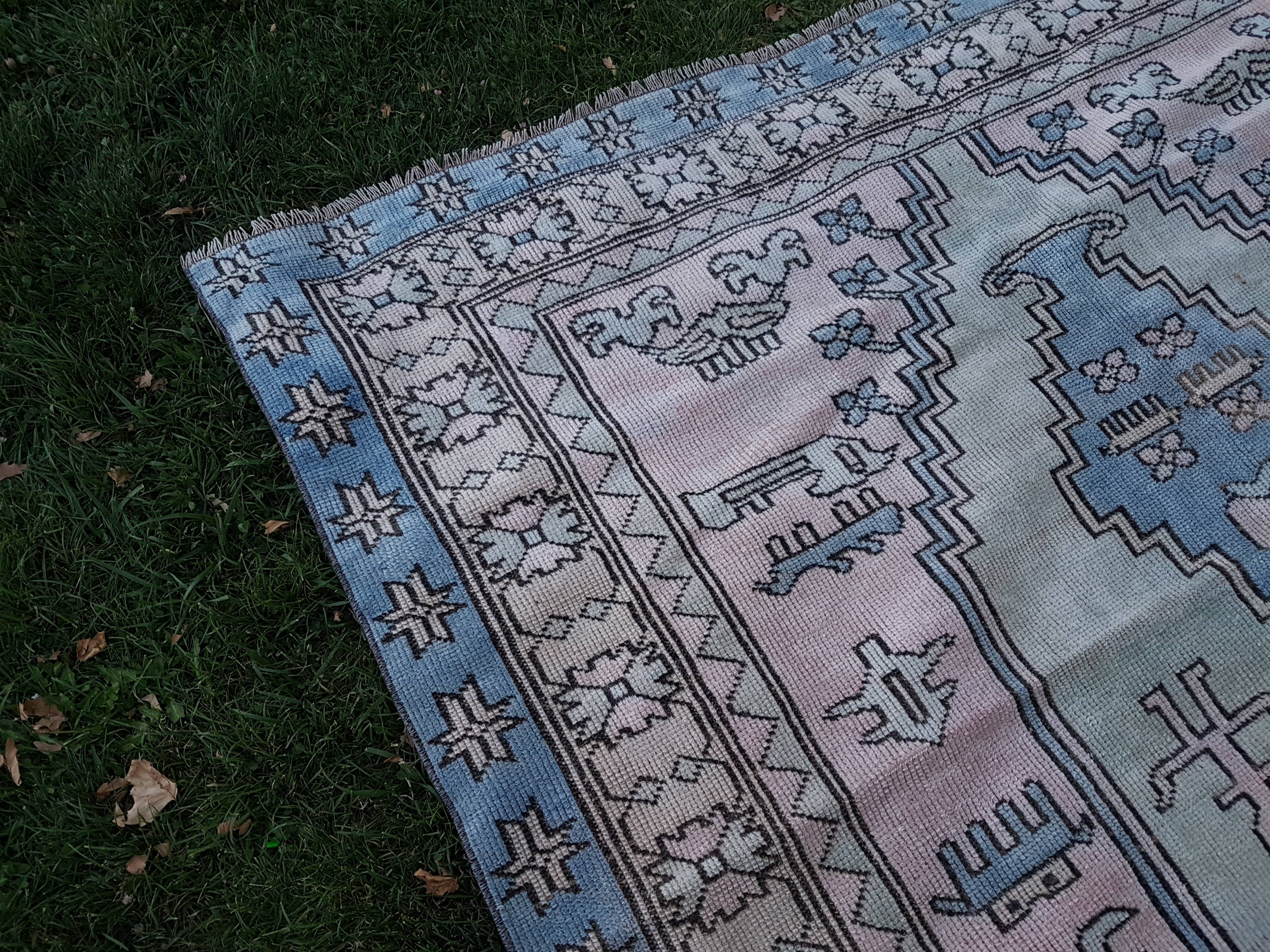 Vintage Oushak Rug 5'5'' x 9'9''