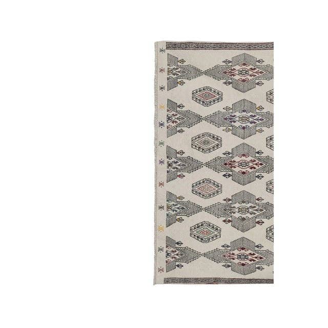 Vintage Turkish Kilim Rug 5'1'' x 7'4''
