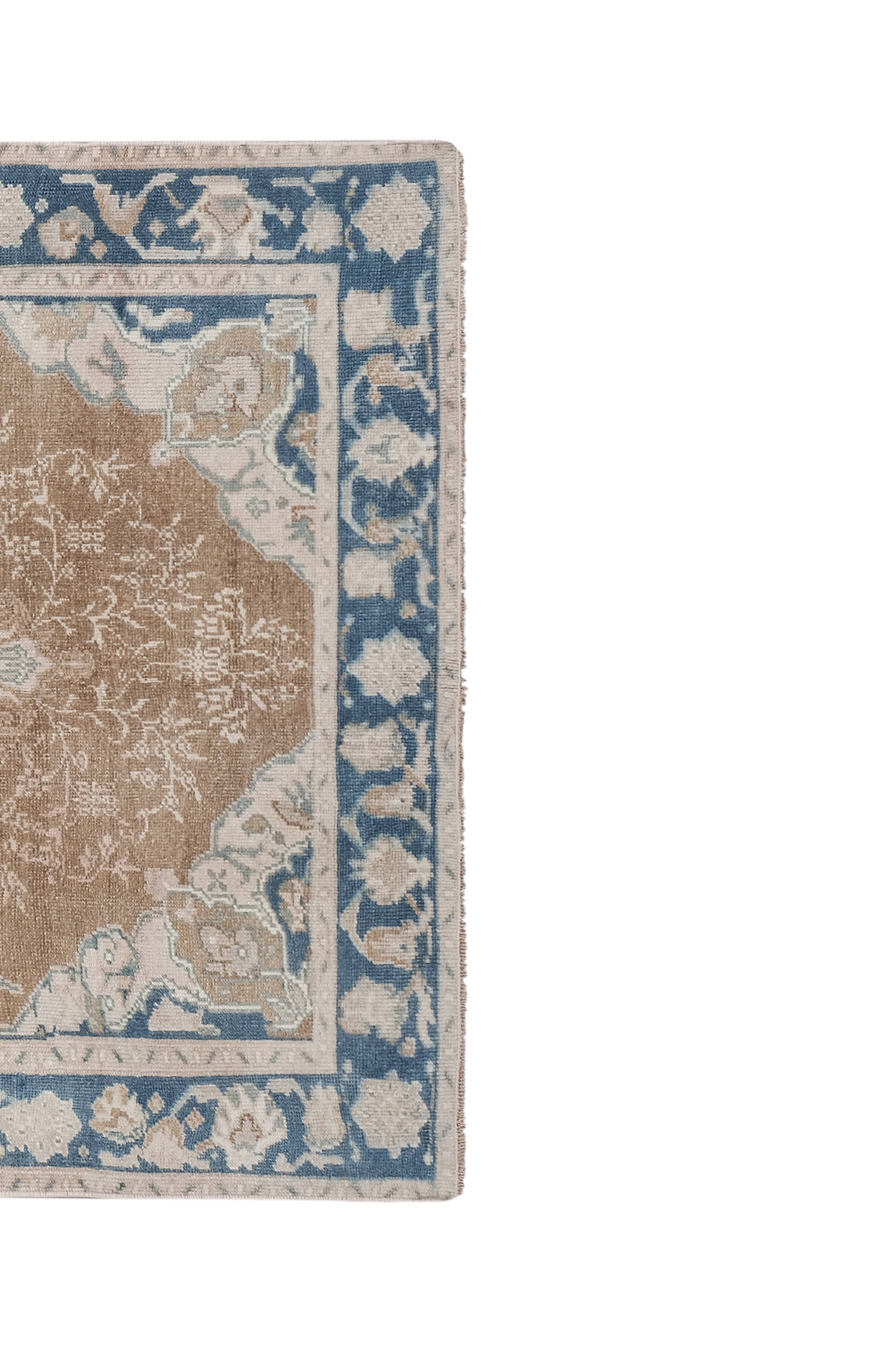 Vintage Turkish Karapinar Rug 4'9'' x 7'11''