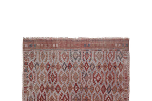 Vintage Kilim Rug 5'9'' x 8'