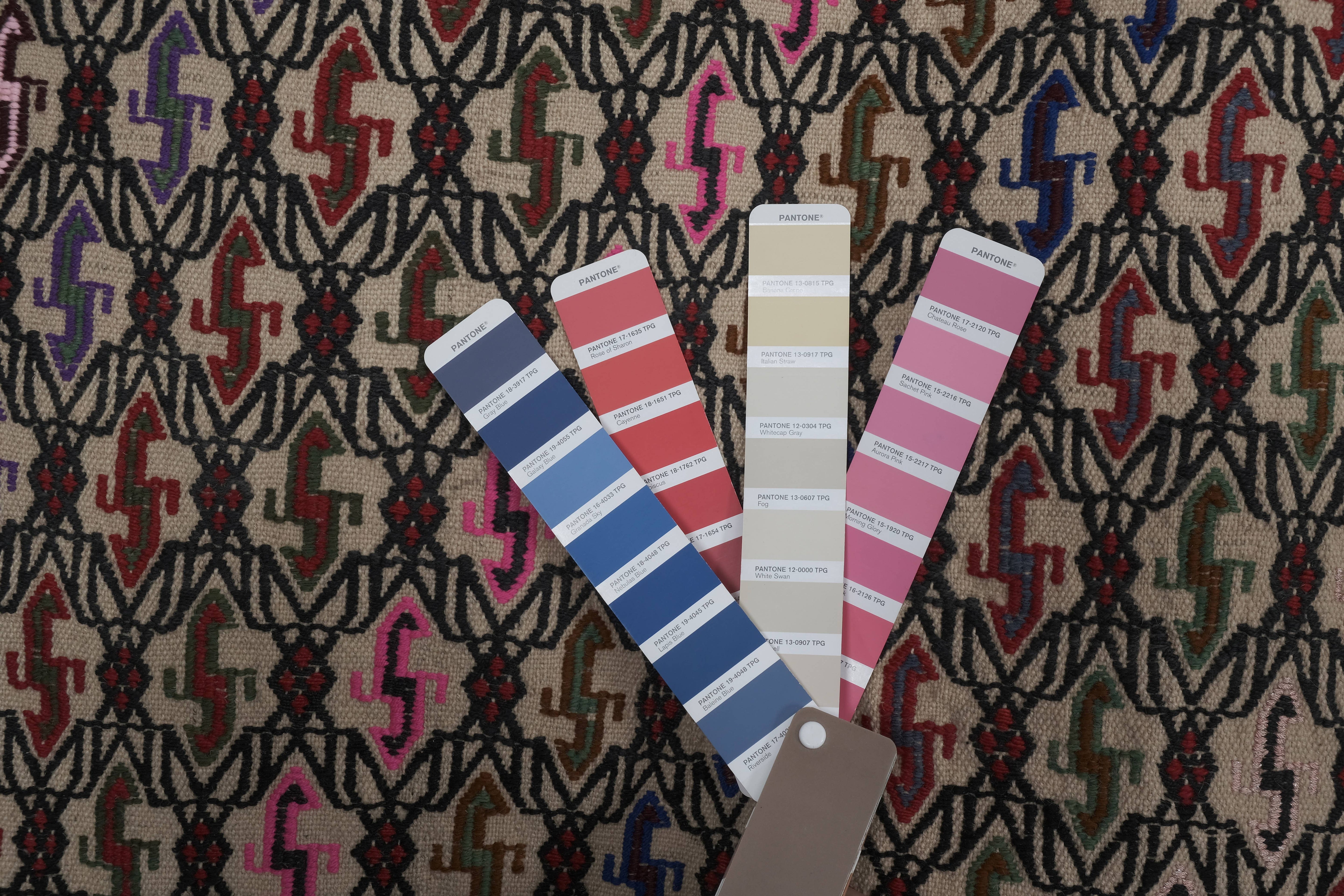 Vintage Turkish Kilim Rug 5'' x 9''