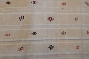 Vintage Turkish Kilim Rug 4'1'' x 6'9''