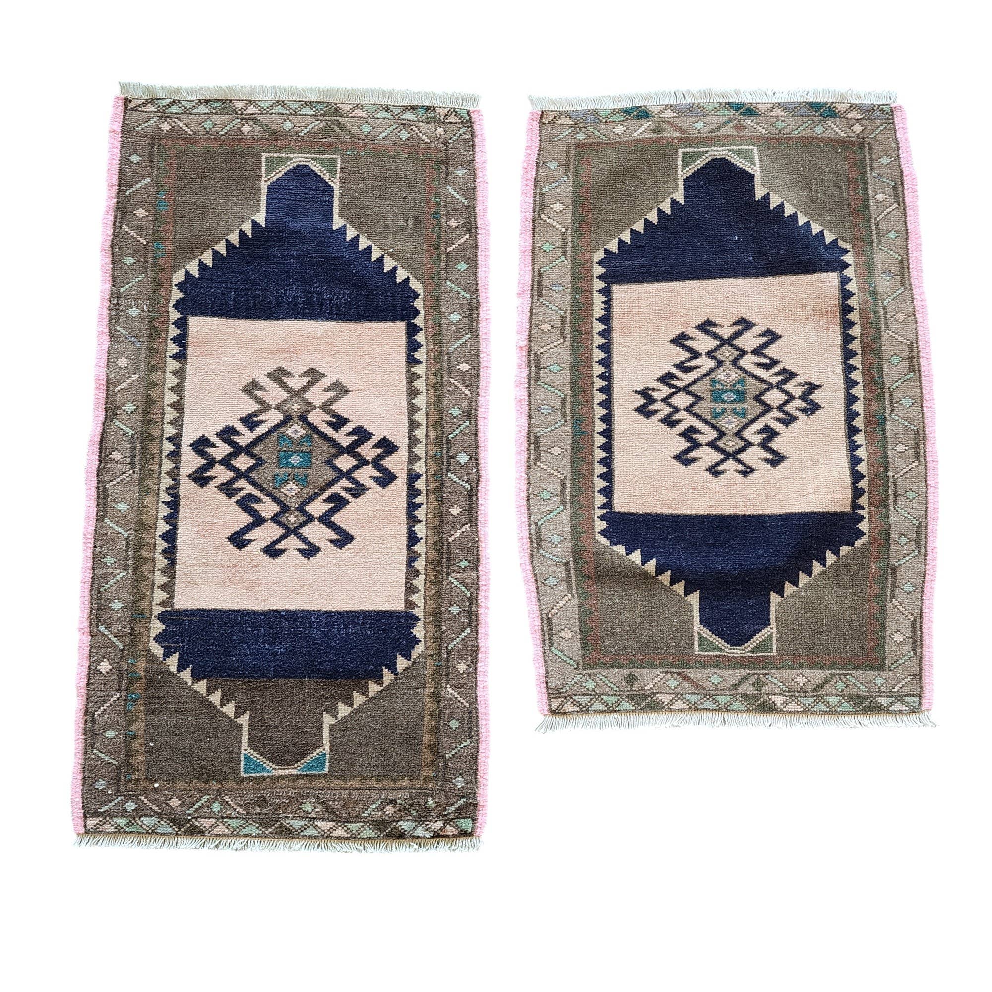 Vintage Oushak Yastik Rugs Set of 2 | 21'' x 32''