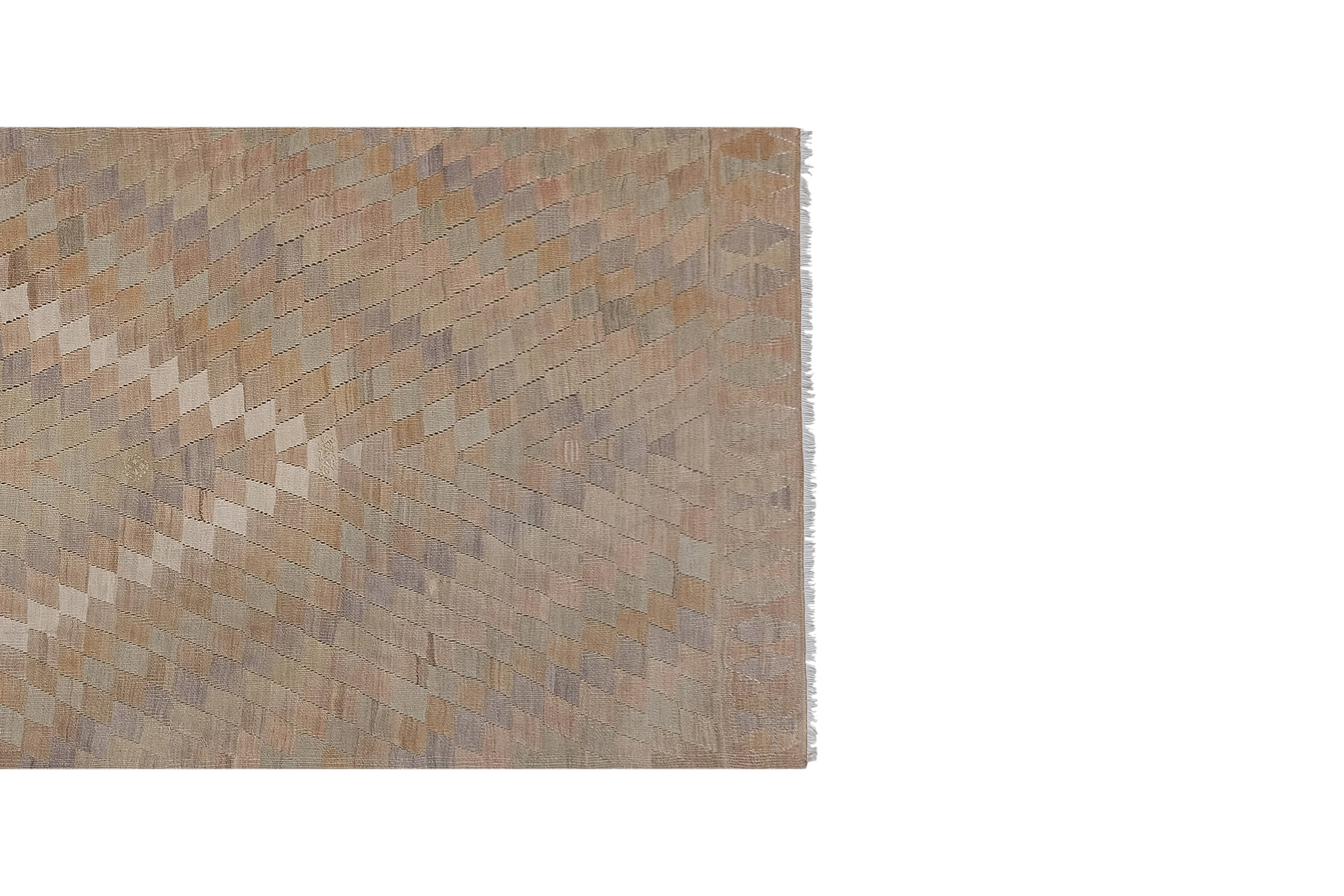 Vintage Turkish Kilim Rug 5'10'' x 8'