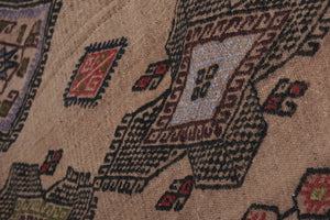 Vintage Turkish Kilim Rug 4'10'' x 9'9''