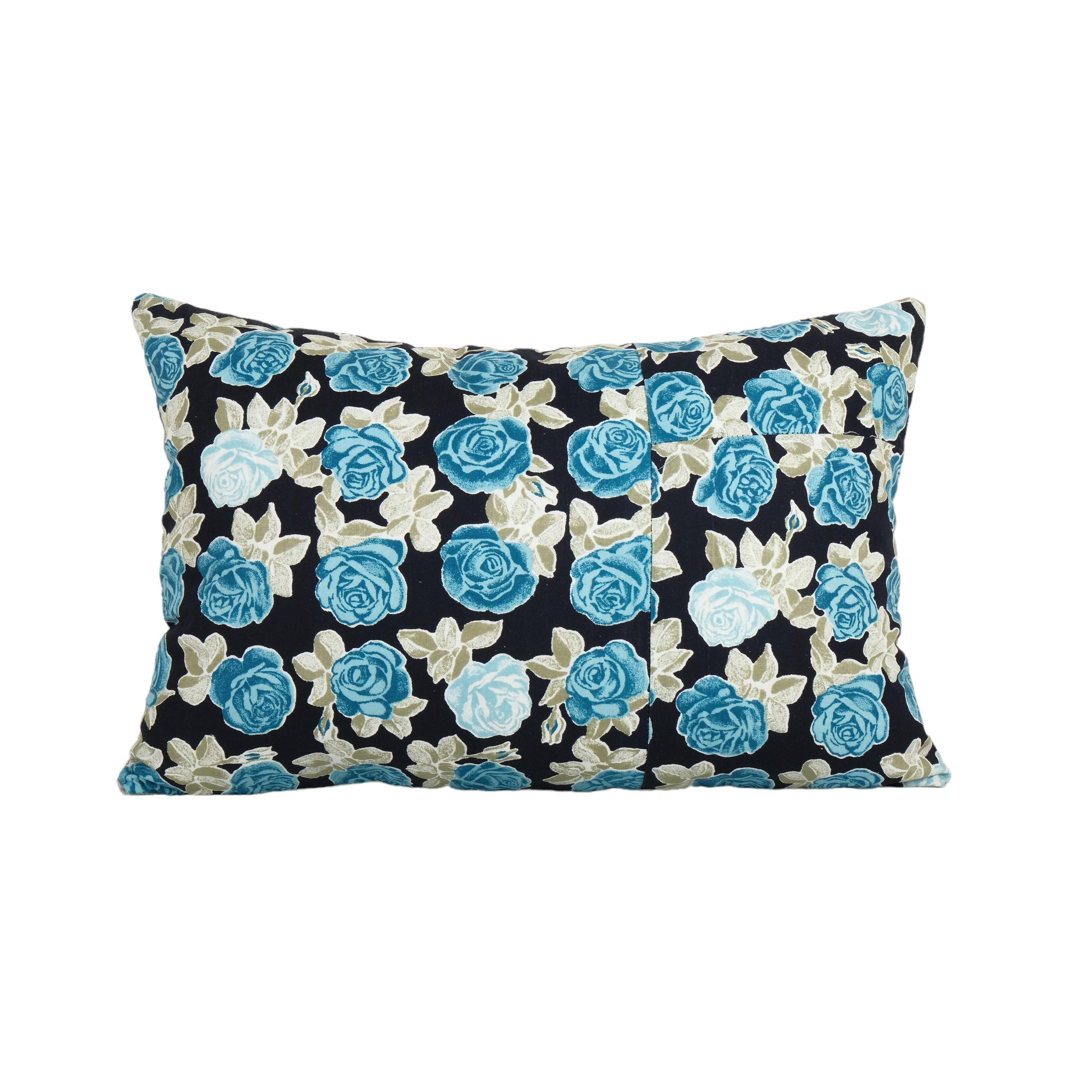 Uzbek Roller Printed Pillow Cover | 15'' x 22''