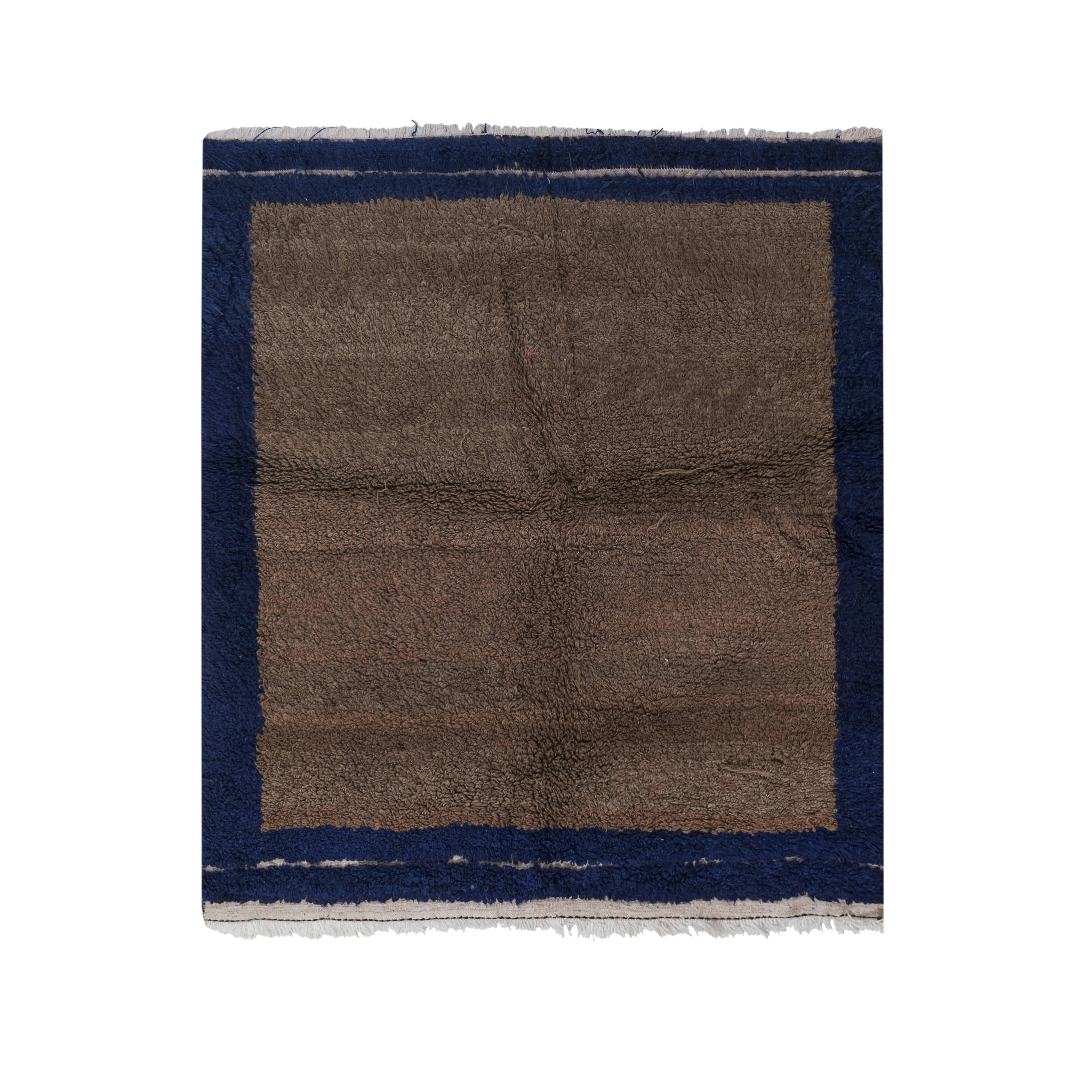 Vintage Turkish Shaggy Rug 4'2'' x 5'2''