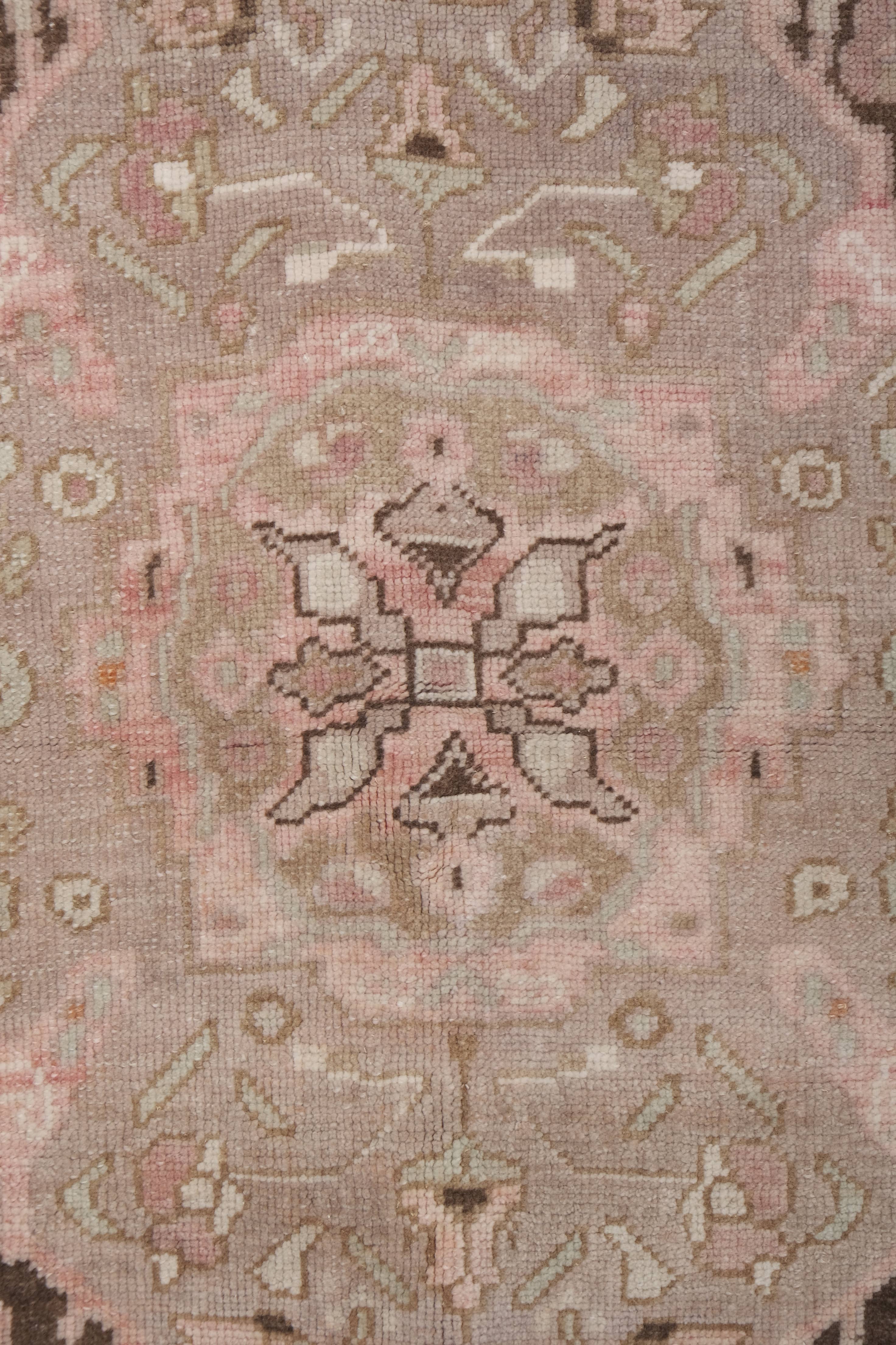 Vintage Turkish Rug 5'7'' x 8'