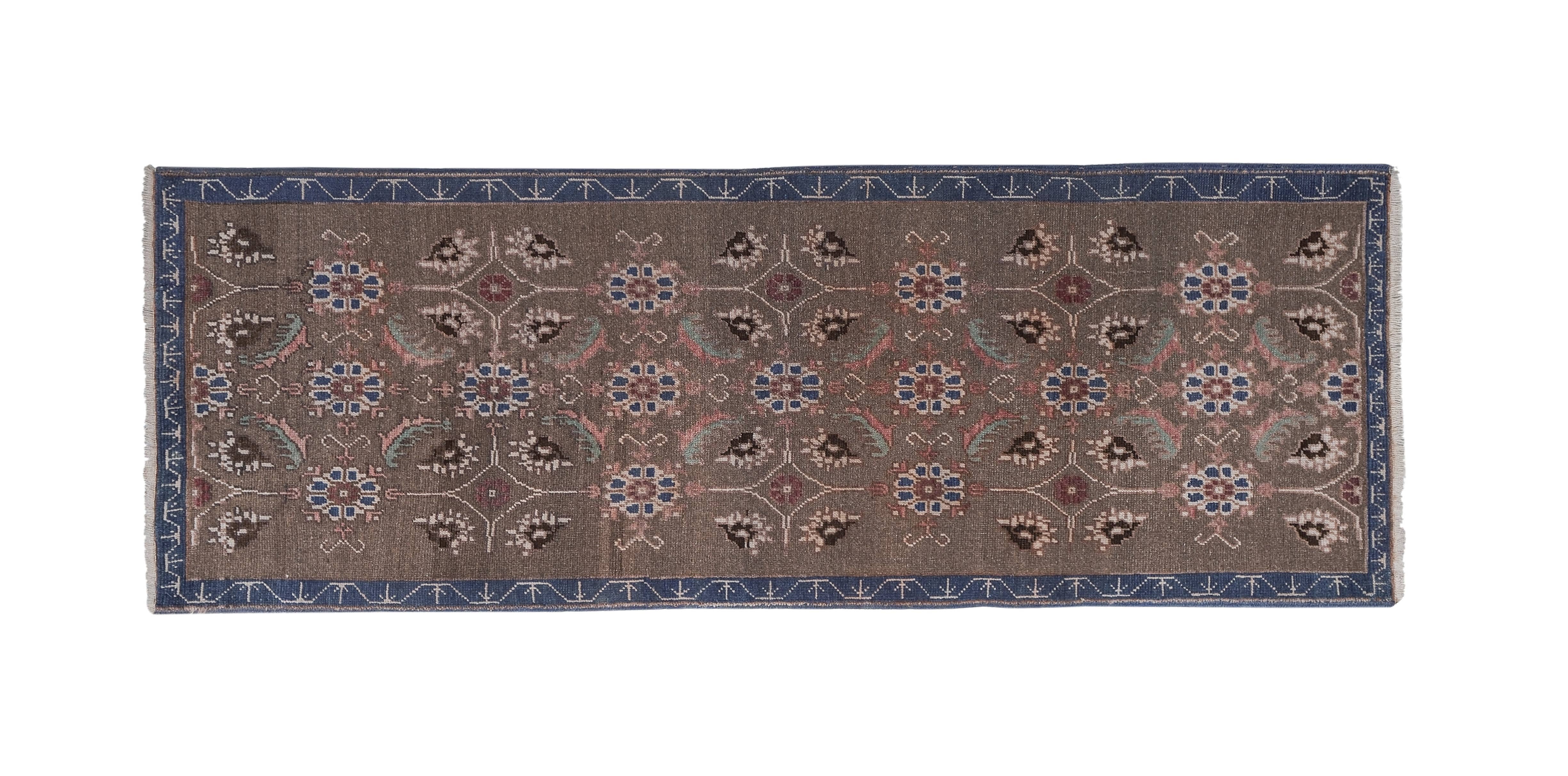 Vintage Turkish Karapinar Rug 2'6'' x 7'5''