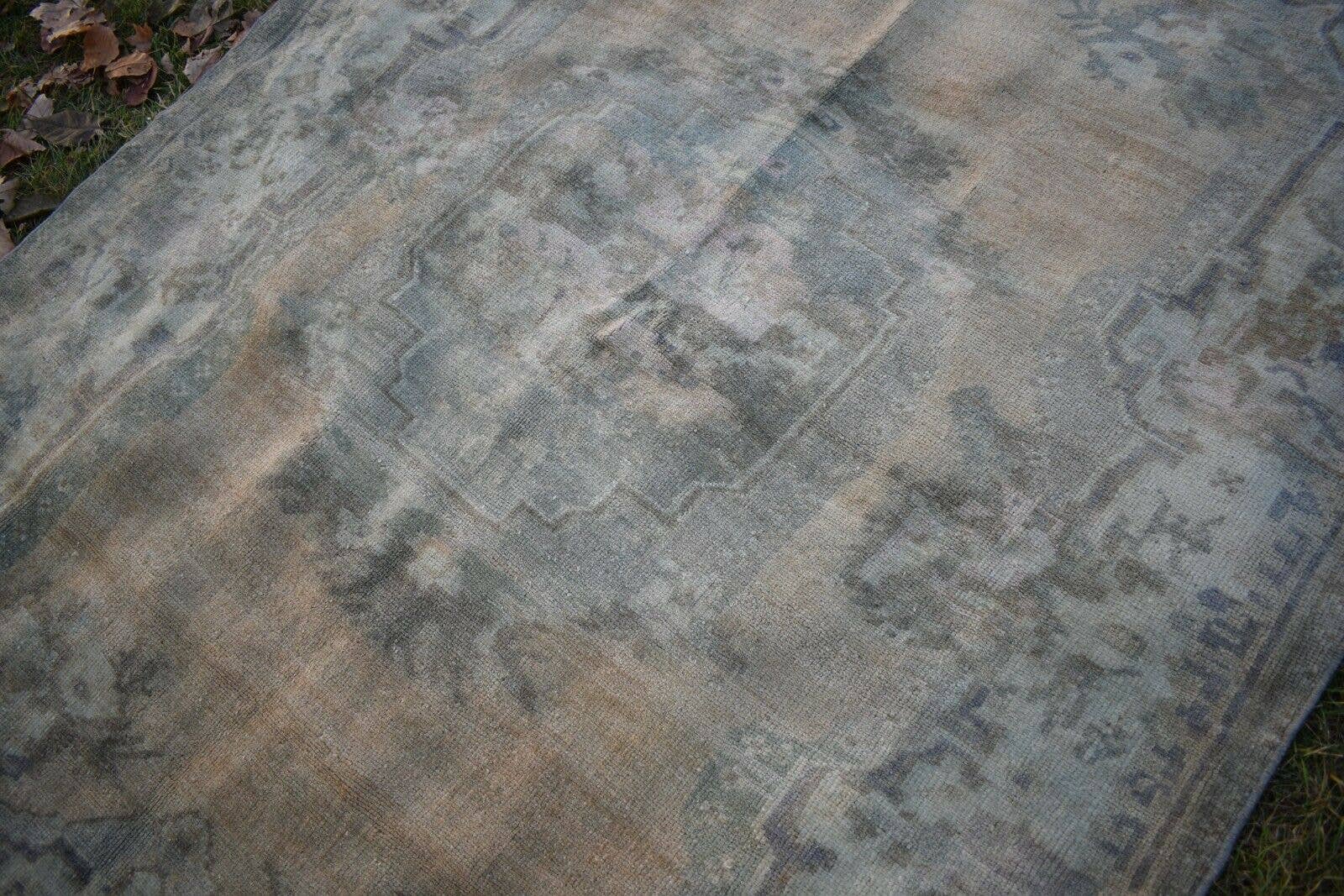 Vintage Turkish Karapinar Rug 4'11'' x 6'7''