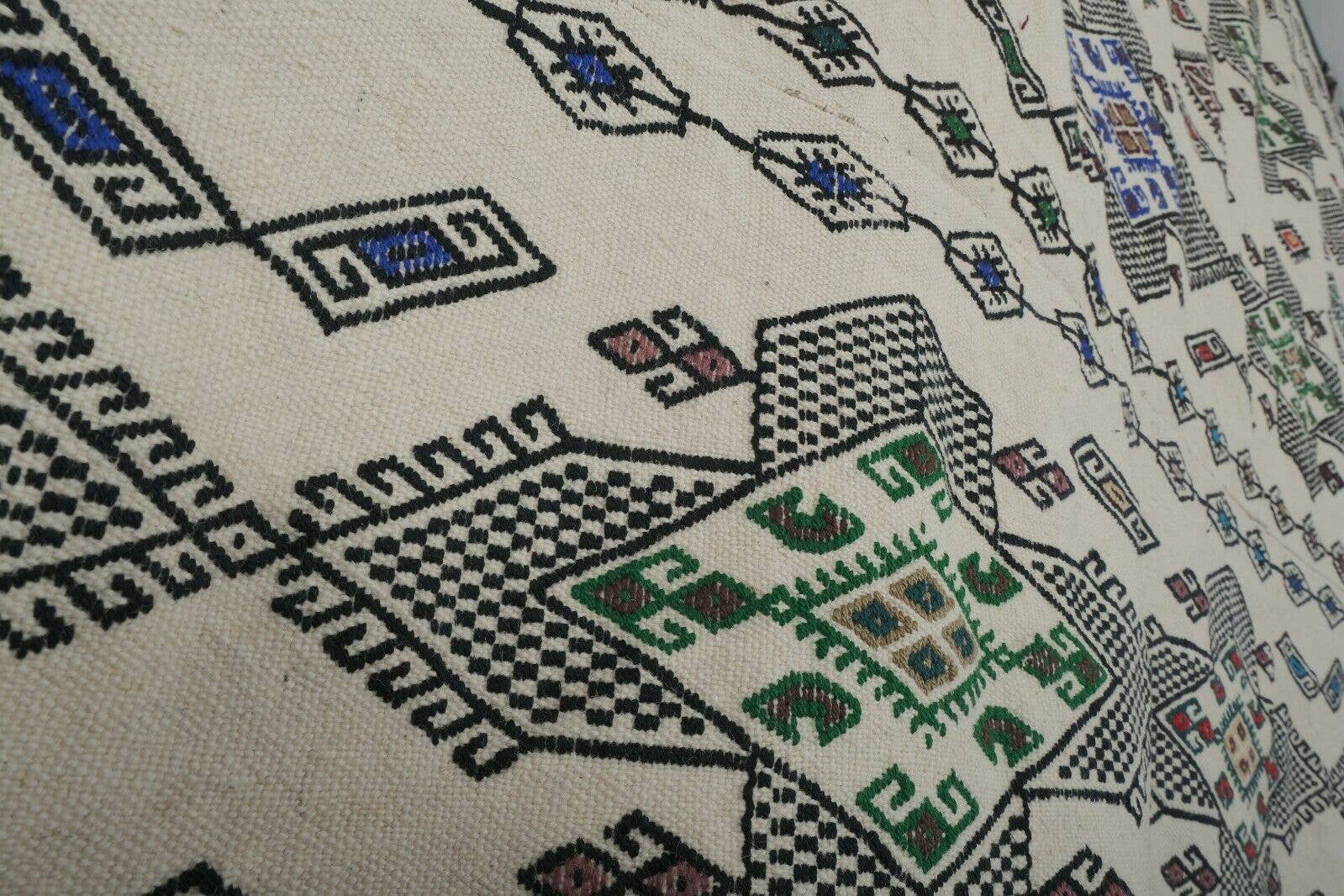 Vintage Turkish Rug 5'7'' x 6'11''
