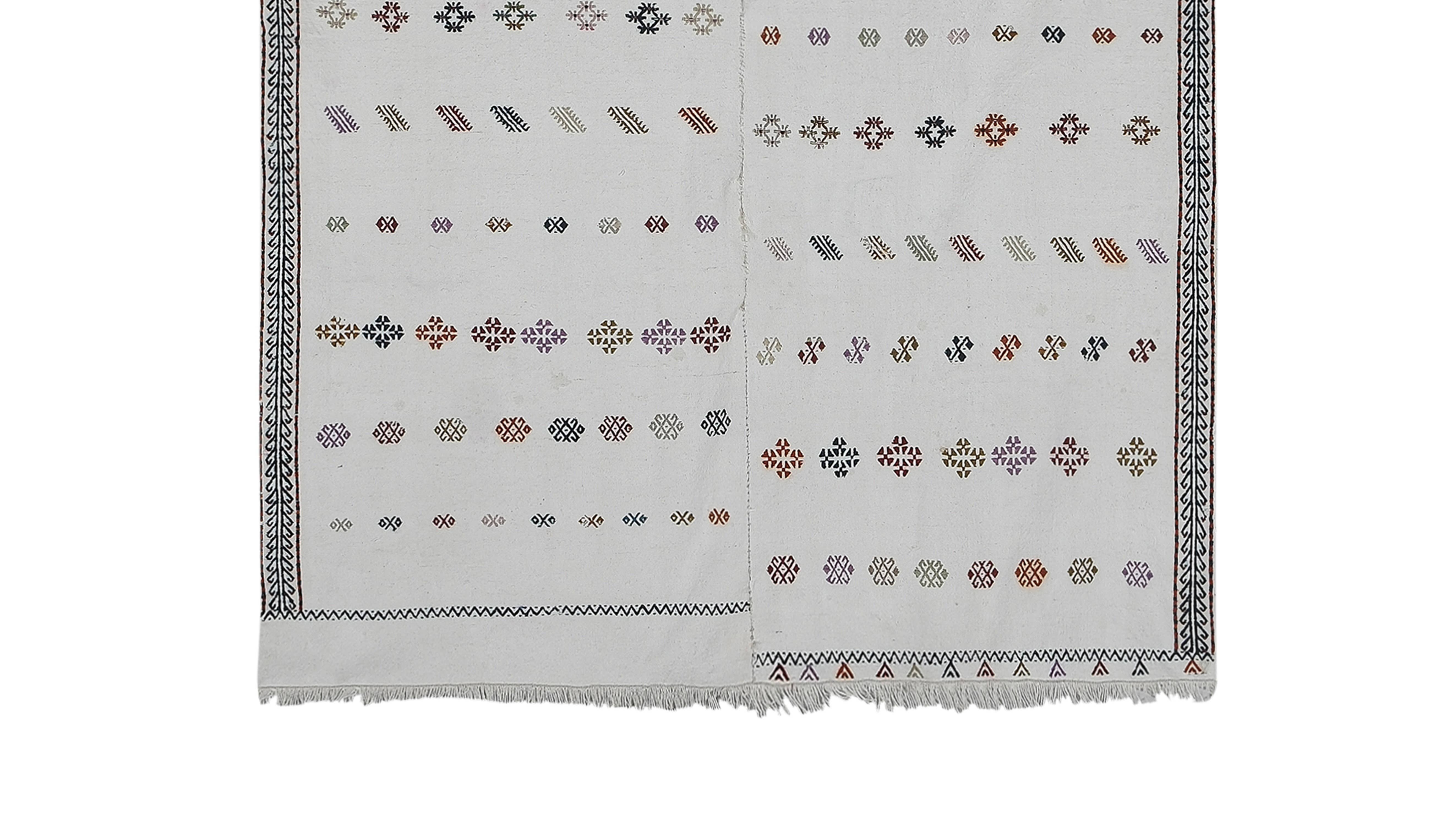 Vintage Kilim Rug 4'5'' x 8'