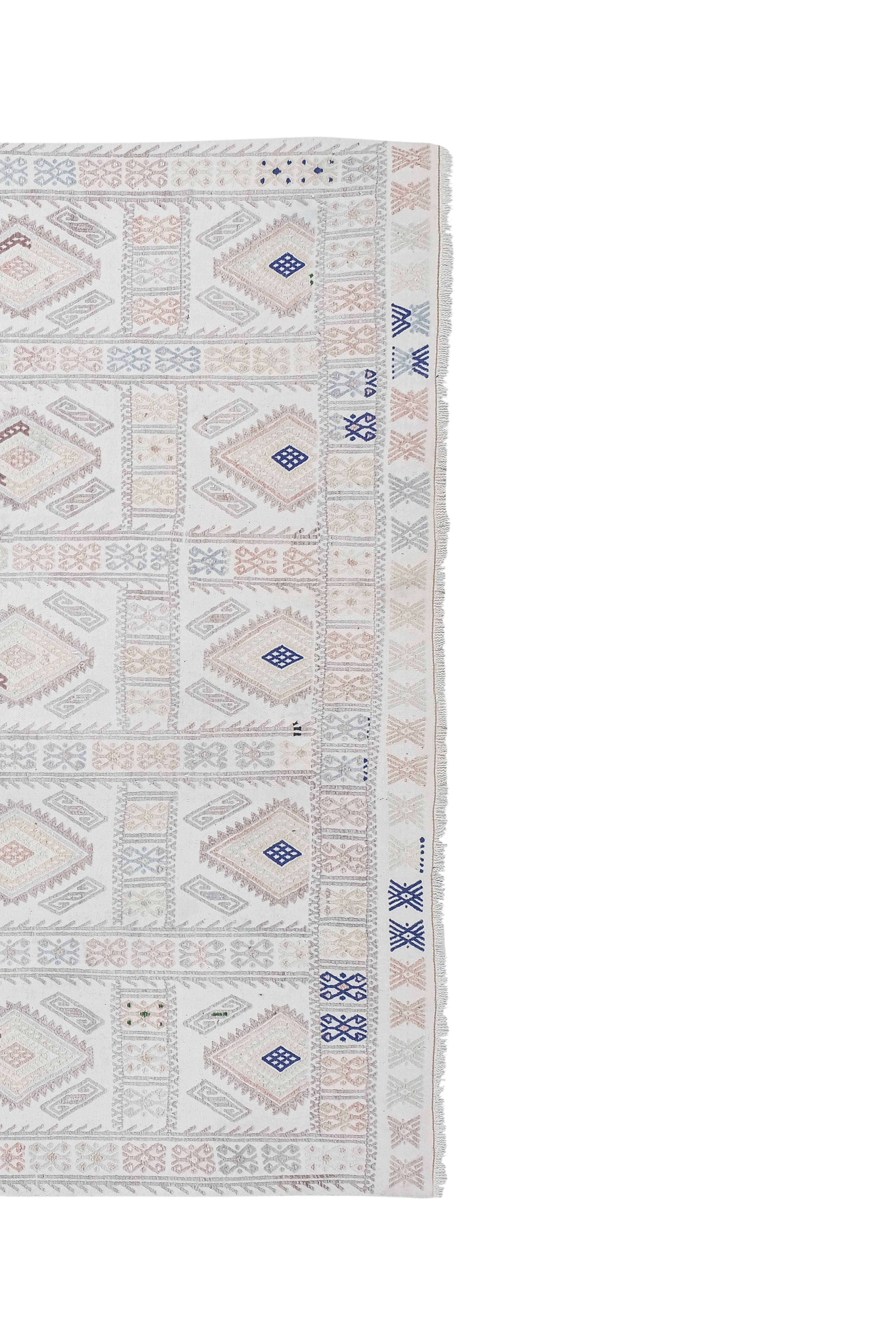 Vintage Turkish Kilim Rug 4'1'' x 7'1''