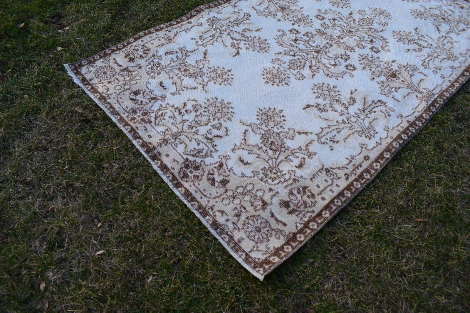 Vintage Turkish Rug 3'10'' x 7'1''