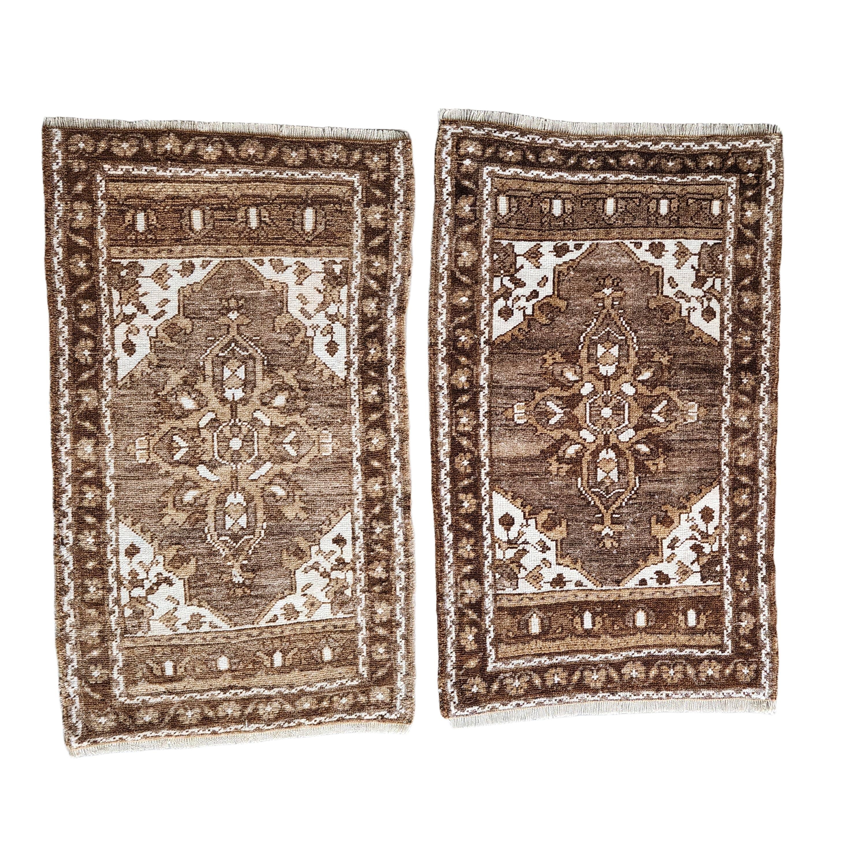 Vintage Turkish Yastik Rugs Set of 2 | 21'' x 34''