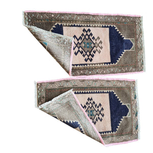 Vintage Oushak Yastik Rugs Set of 2 | 21'' x 32''