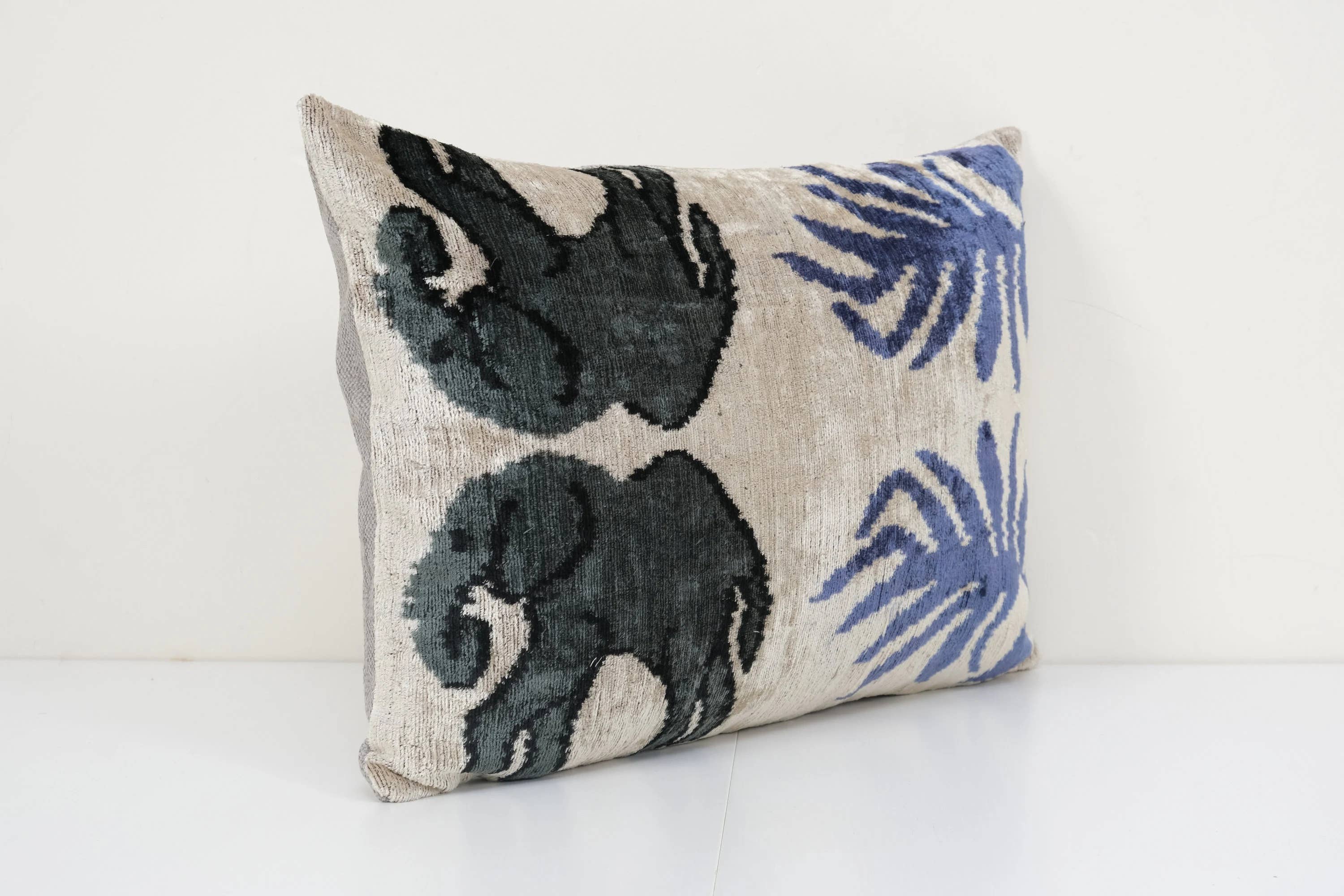 Elephant Silk Ikat Velvet Pillow Cover | 16'' x 24''