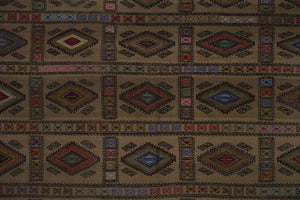 Vintage Turkish Kilim Rug 5'7'' x 7'7''