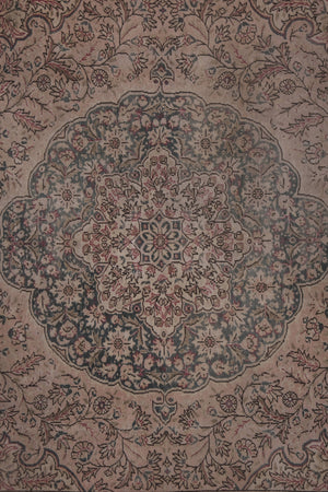 Vintage Turkish Rug 6'5'' x 9'6''