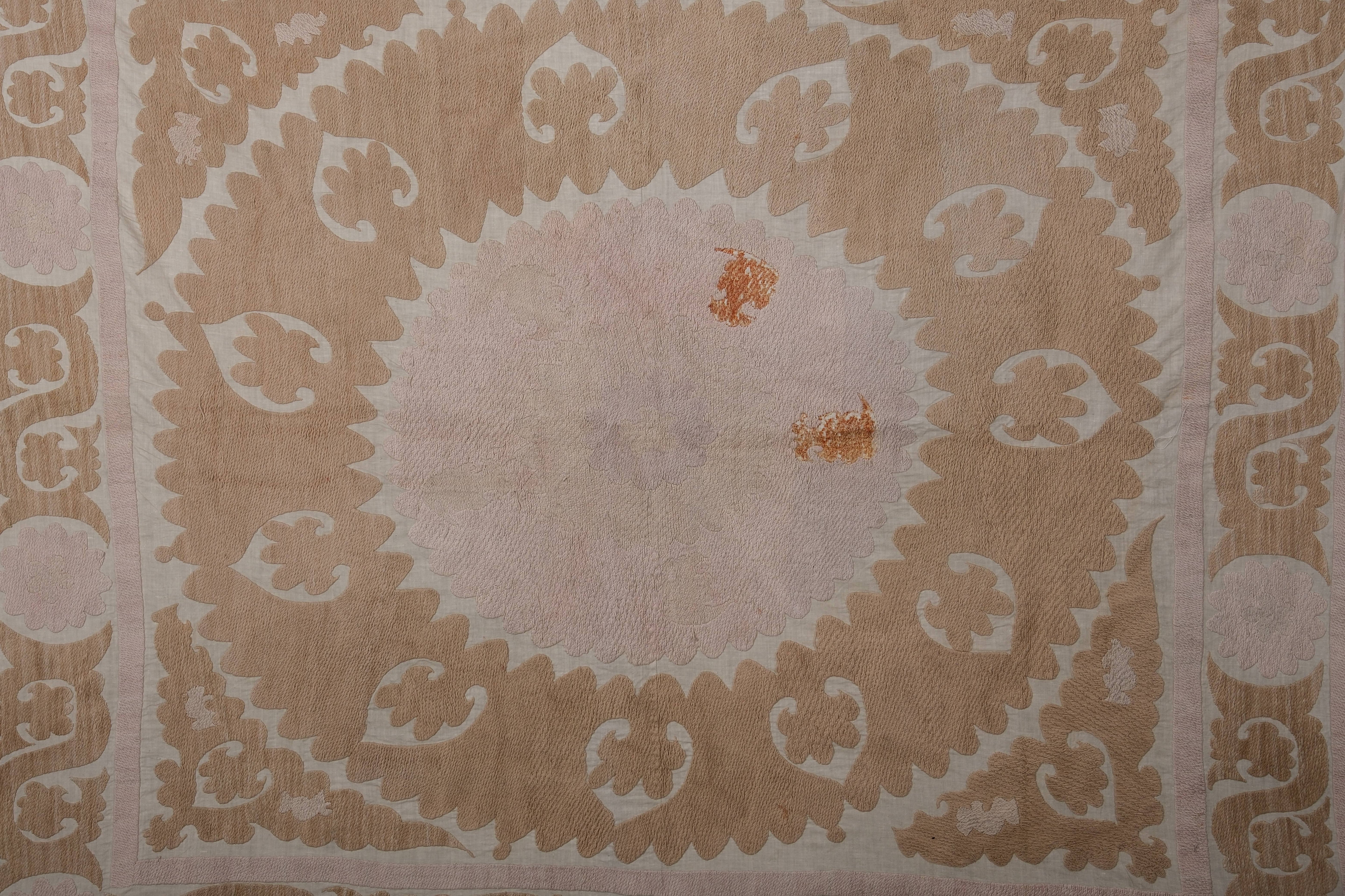 Suzani Wall Hanging & Bedspread | 4'10'' x 5'5''