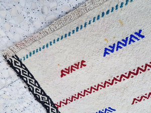 Vintage Turkish Kilim Rug 17'' x 22''