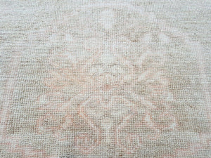 Vintage Oushak Rug 23'' x 28''