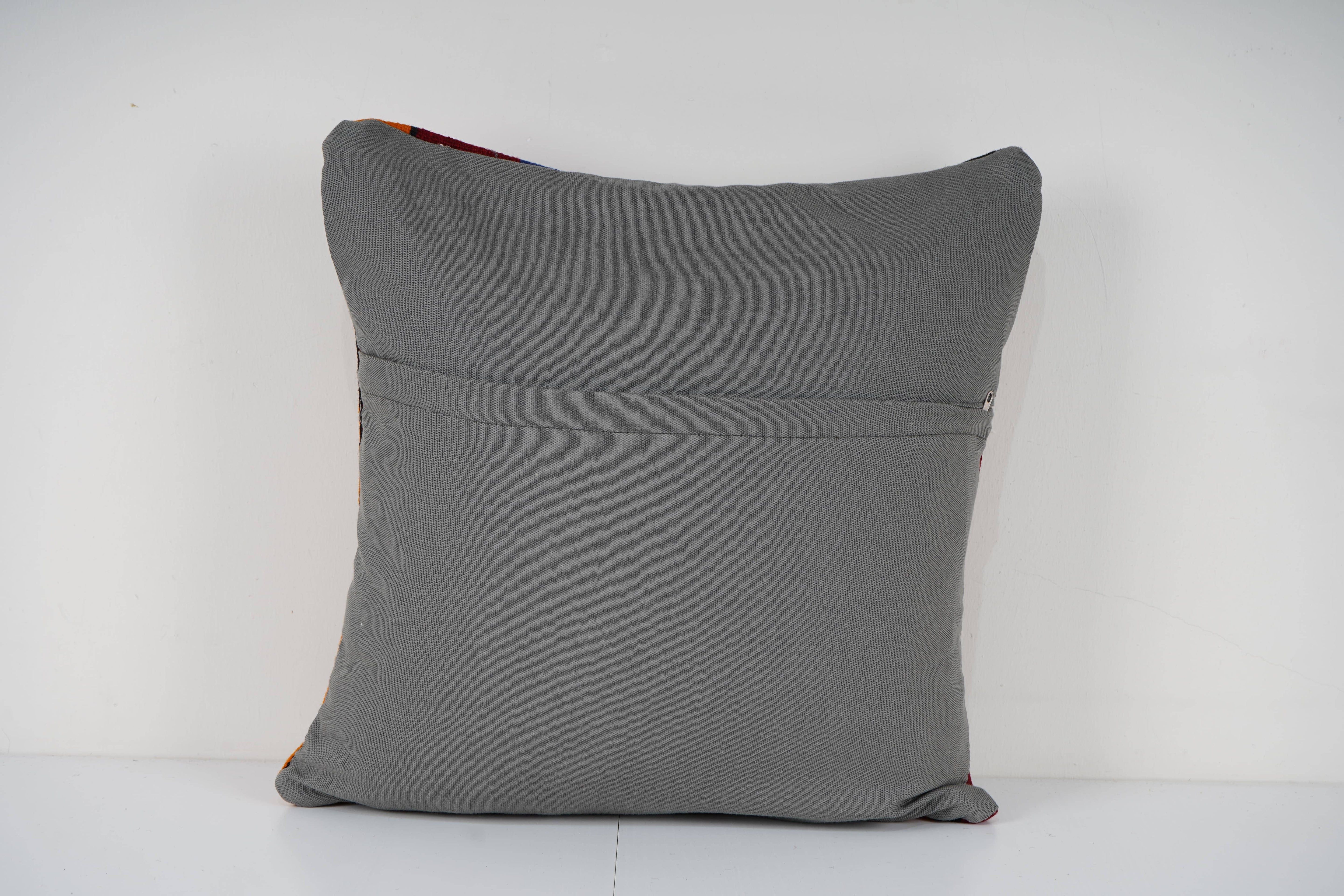 Kilim Pillow Cover | 24'' x 24''