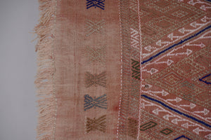 Vintage Turkish Kilim Rug 5'5'' x 7'8''