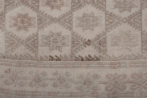 Vintage Turkish Kilim Rug 4'11'' x 7'