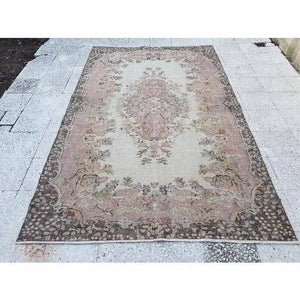 Vintage Oushak Rug 5'5'' x 8'10''
