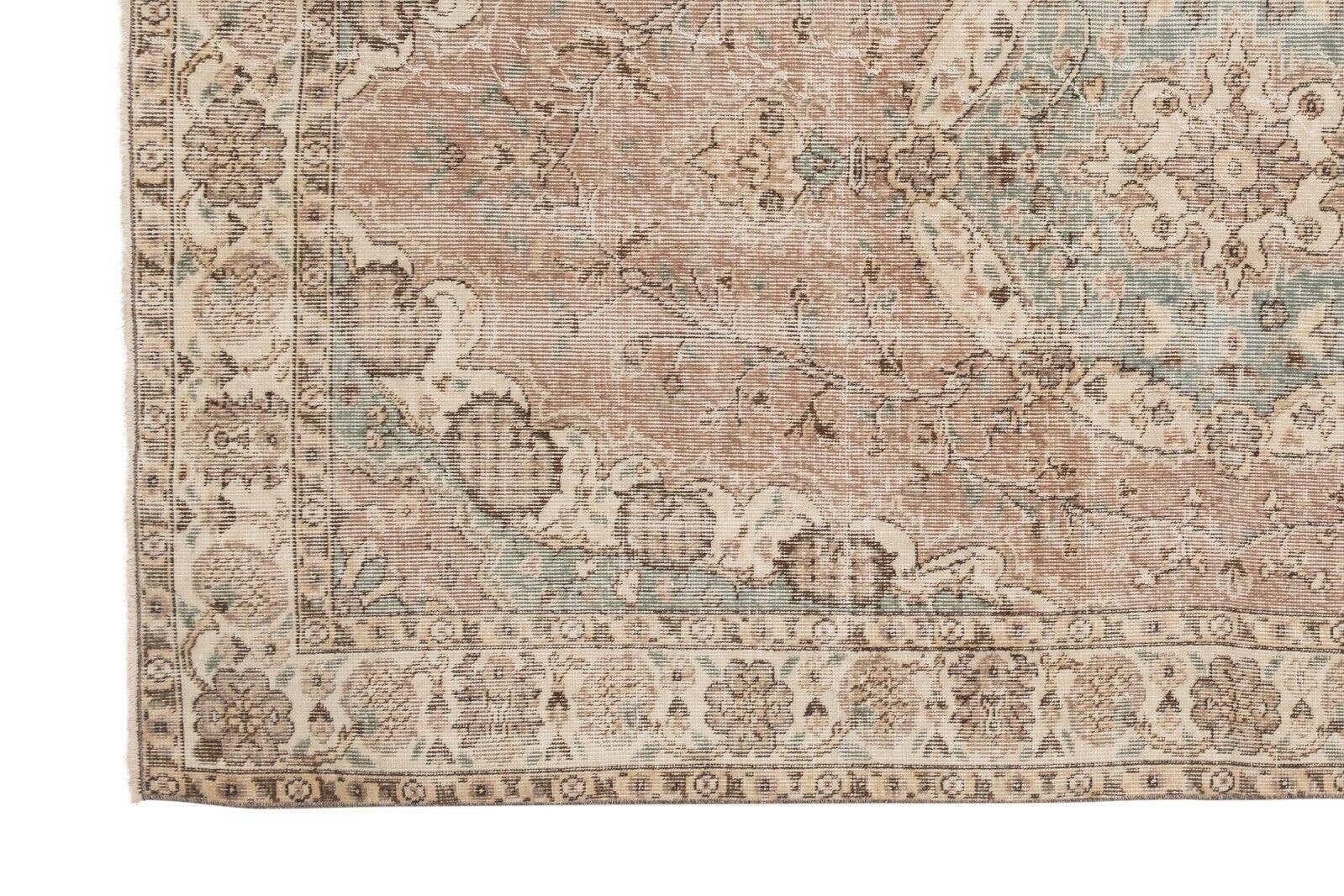 Vintage Turkish Rug 5'3'' x 8'5''