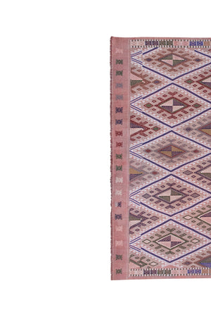 Vintage Turkish Kilim Rug 5'7'' x 7'1''
