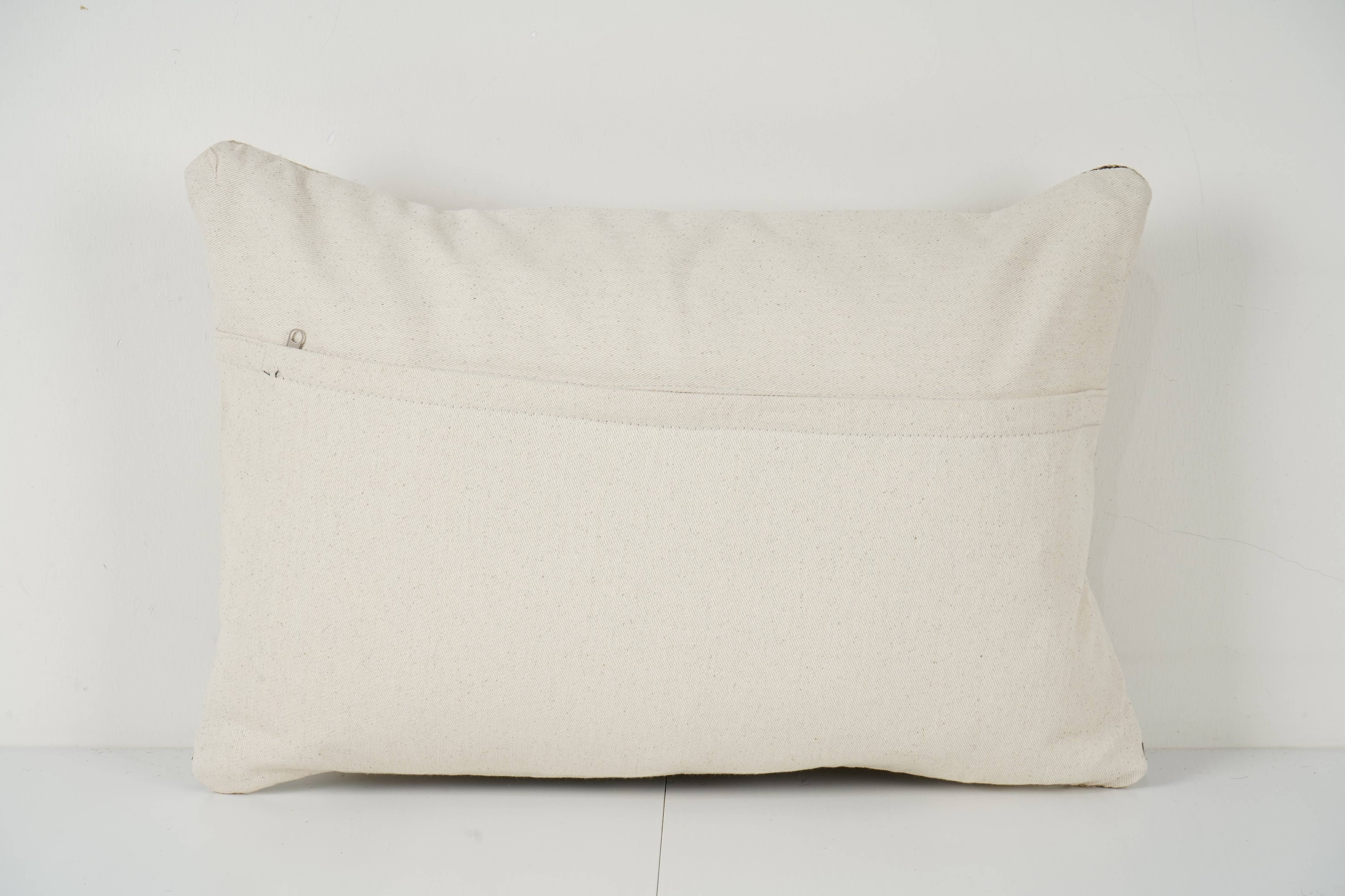 Kilim Pillow Cover | 16'' x 24''