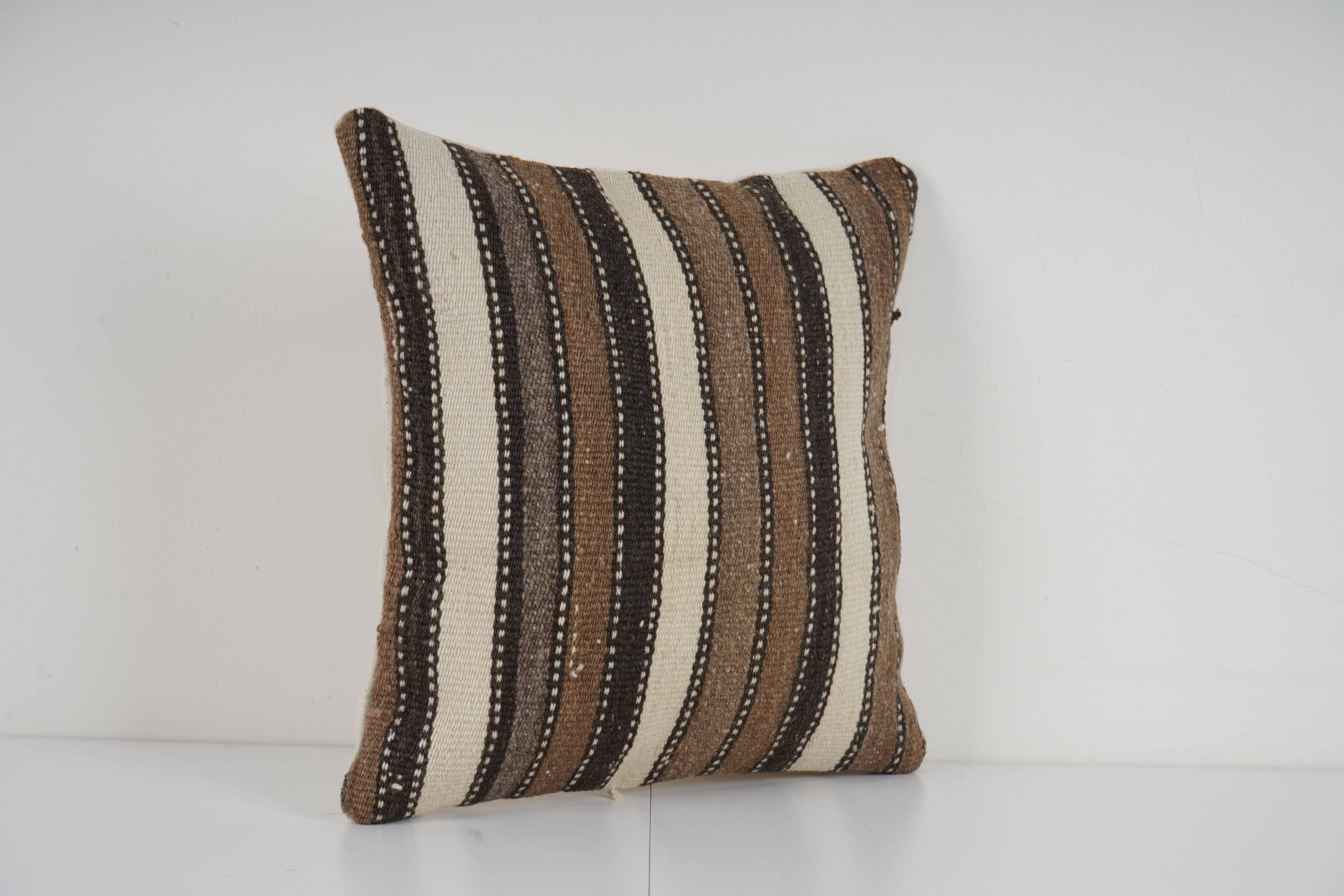 Kilim Pillow Cover | 16'' x 16''