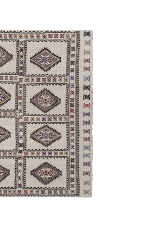Vintage Turkish Kilim Rug 4'11'' x 6'10''