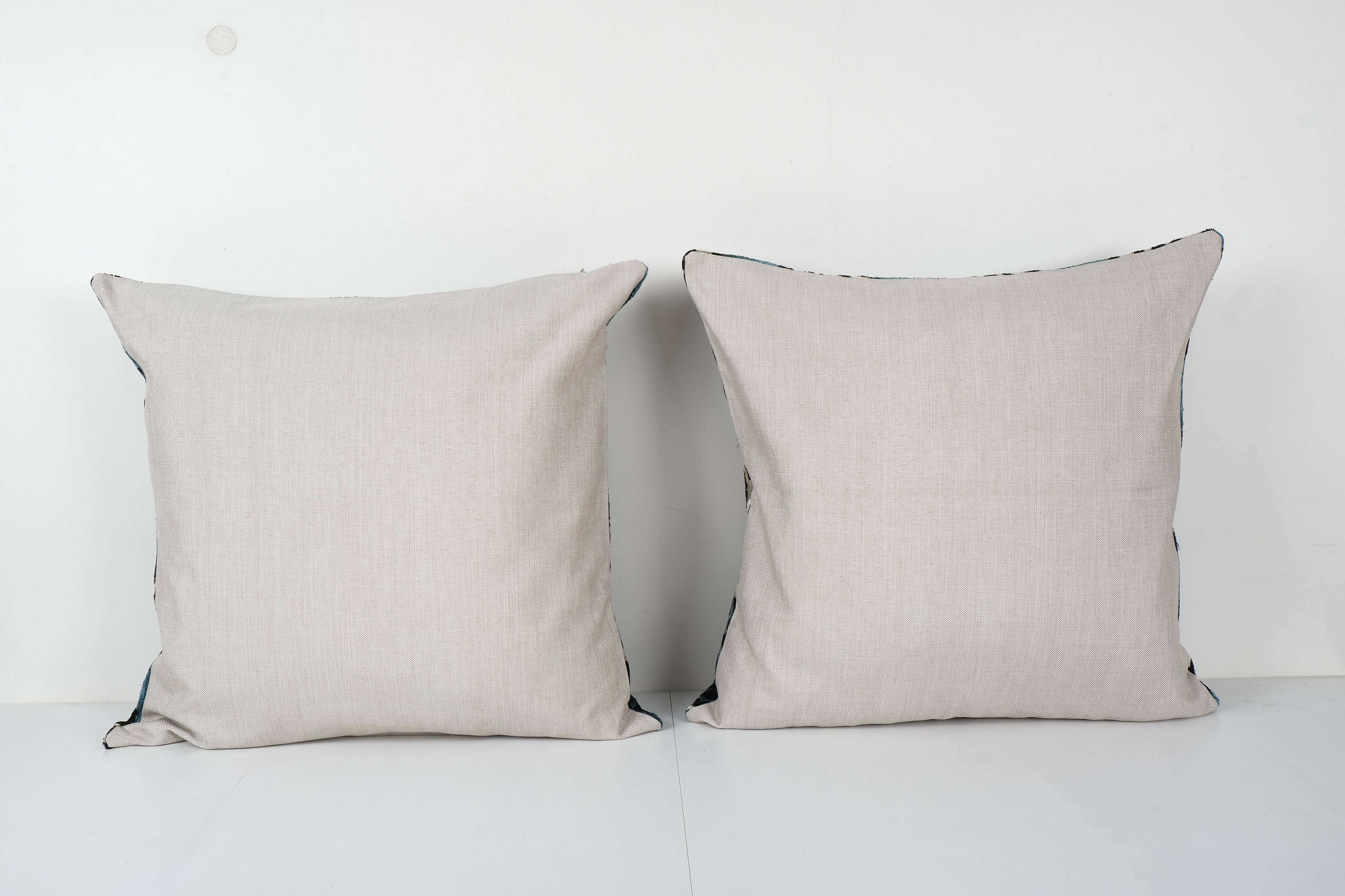 Silk Ikat Velvet Pillow Cover Set of 2 | 24'' x 24''