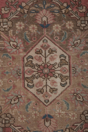 Vintage Turkish Rug 4'5'' x 6'4''