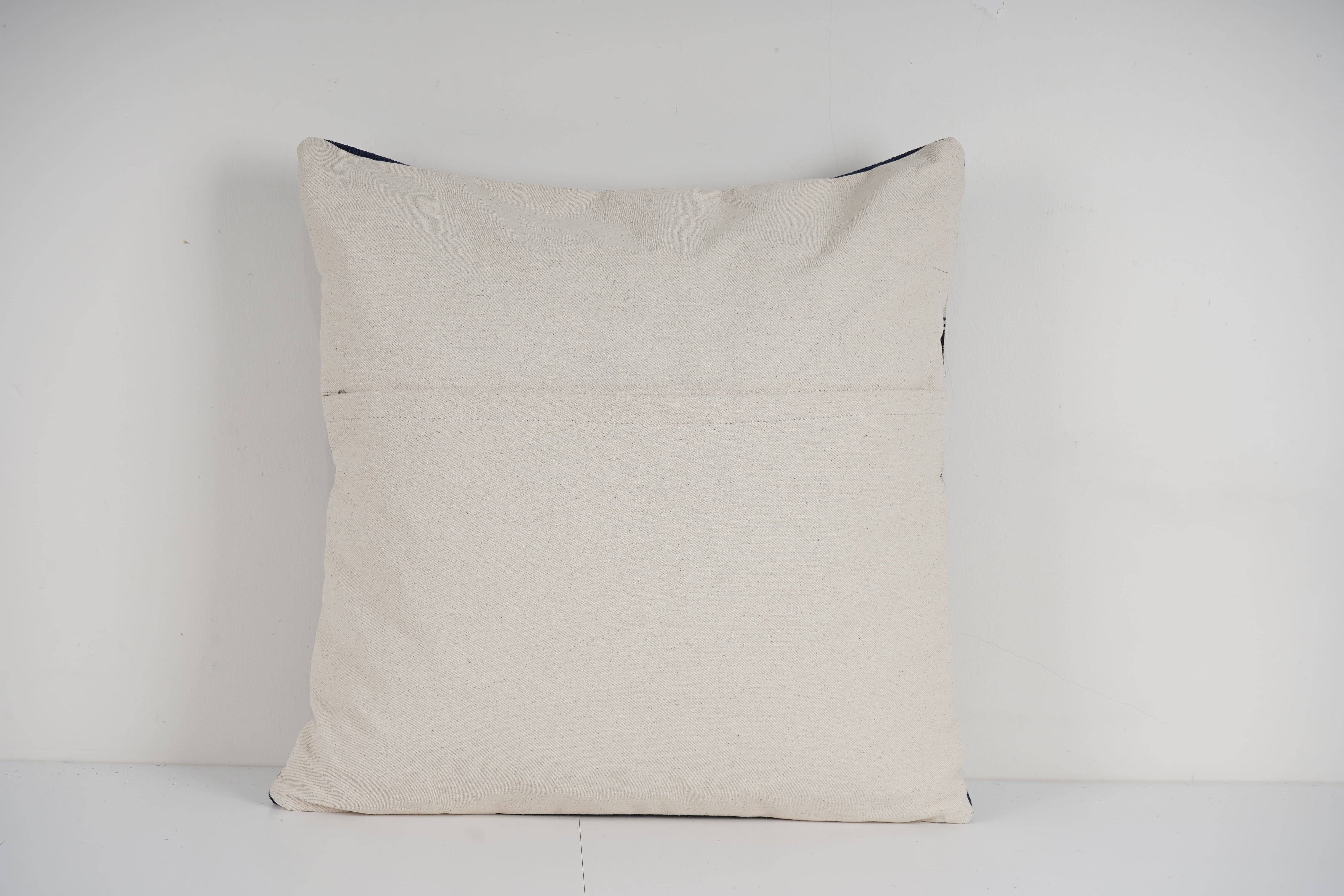 Kilim Pillow Cover | 24'' x 24''