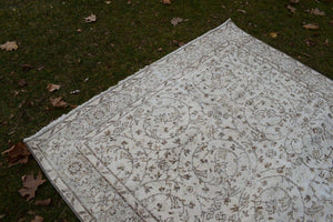 Vintage Oushak Rug 5'6'' x 9'6''