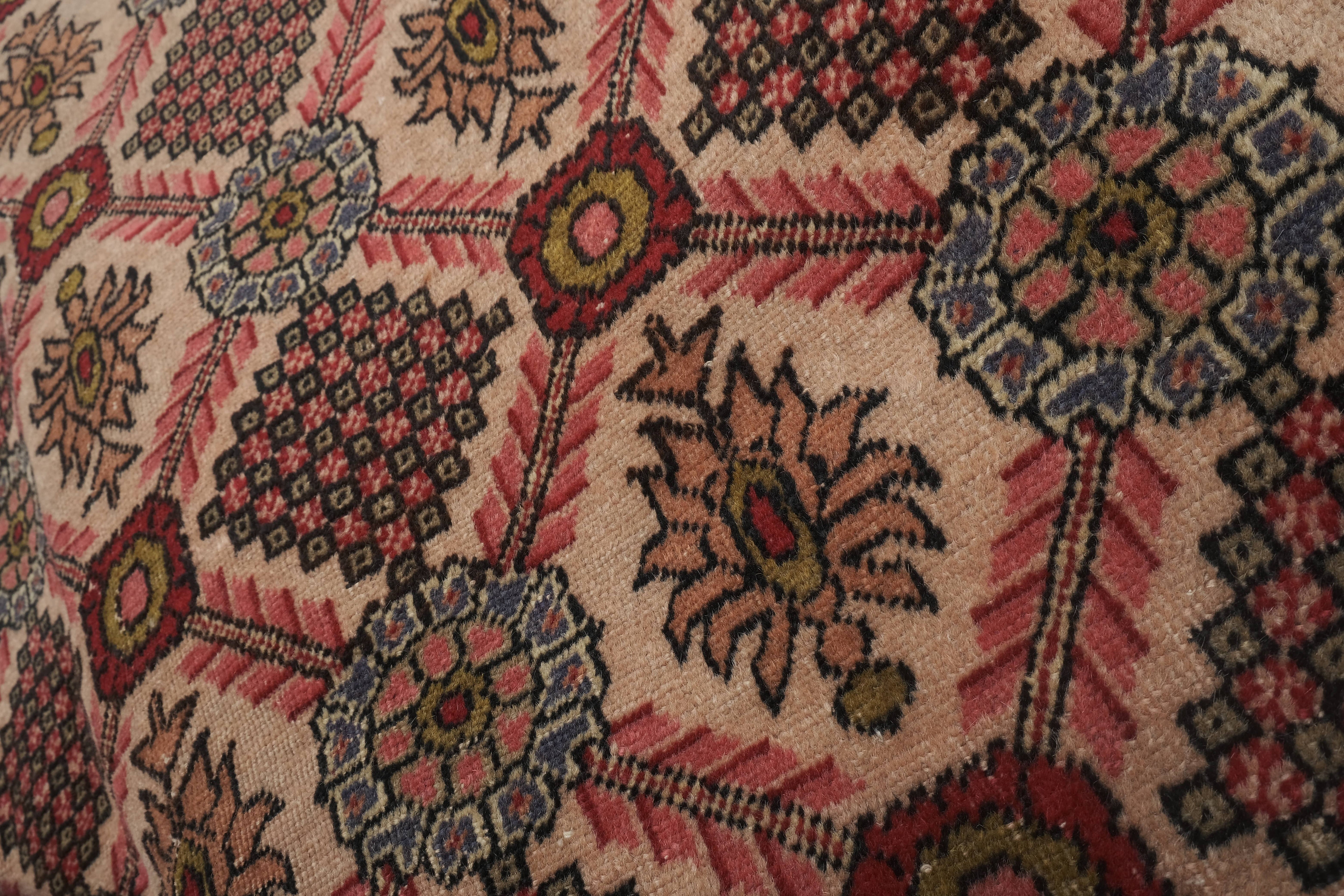 Vintage Turkish Rug 4'4'' x 6'8''