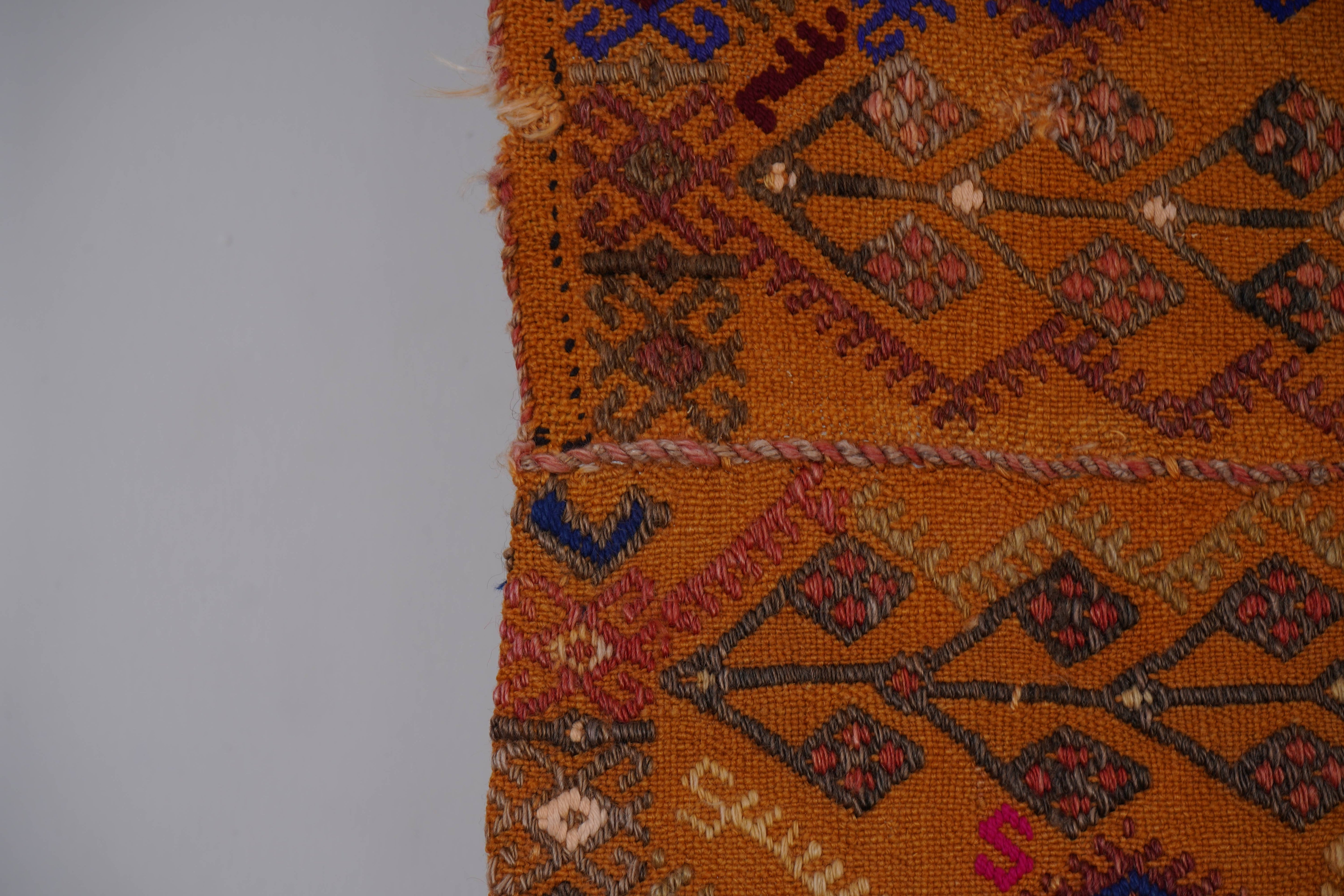 Vintage Turkish Karapinar Kilim Rug 5'5'' x 8'3''