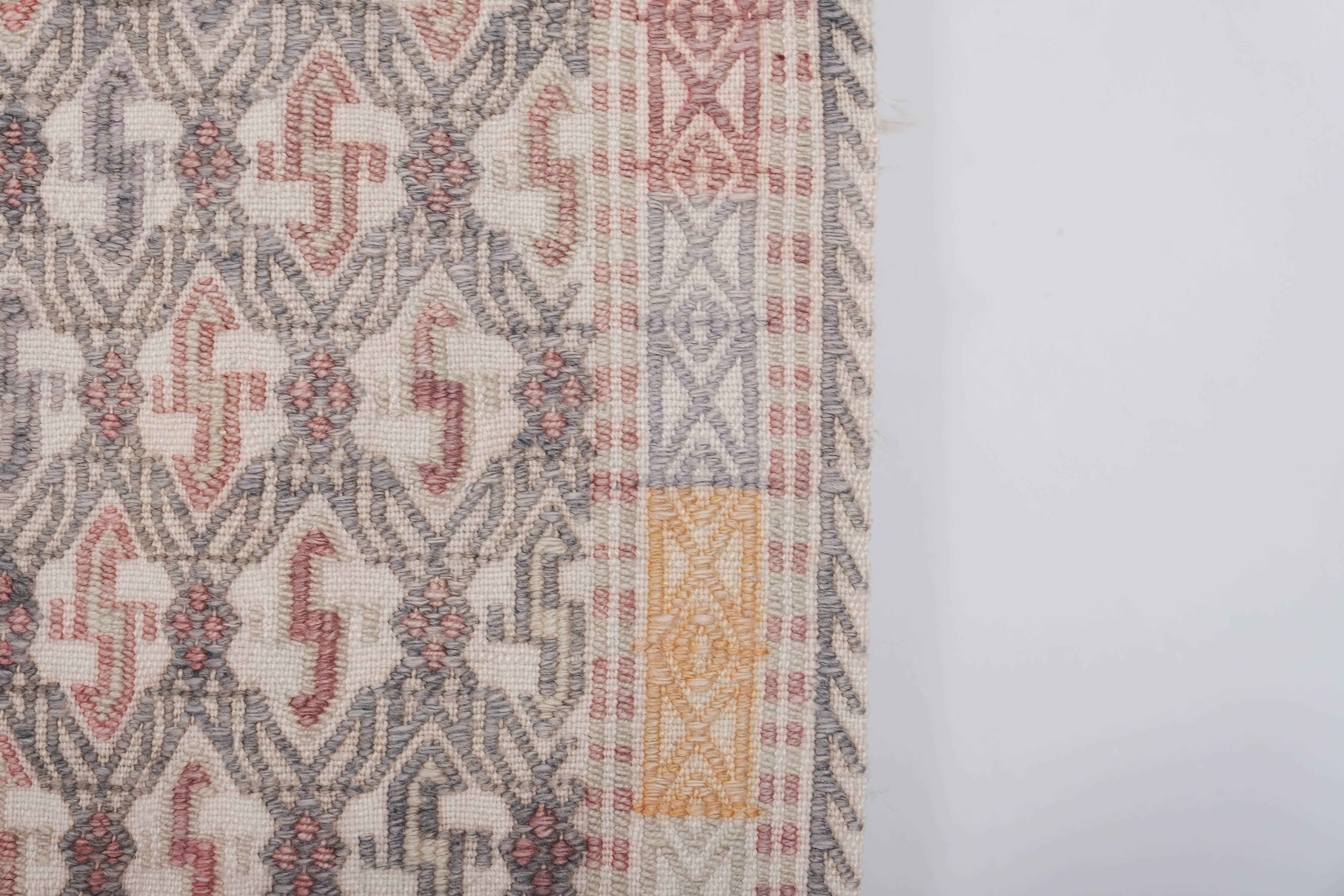 Vintage Turkish Kilim Rug 5'9'' x 8'4''