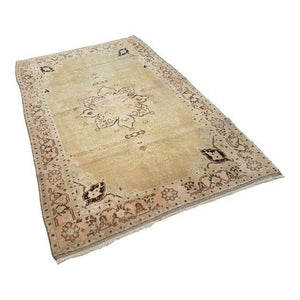 Vintage Turkish Karapinar Rug 4'4'' x 7'2''