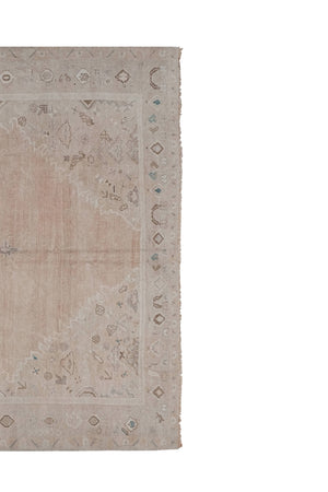 Vintage Turkish Karapinar Rug 5'11'' x 8'10''