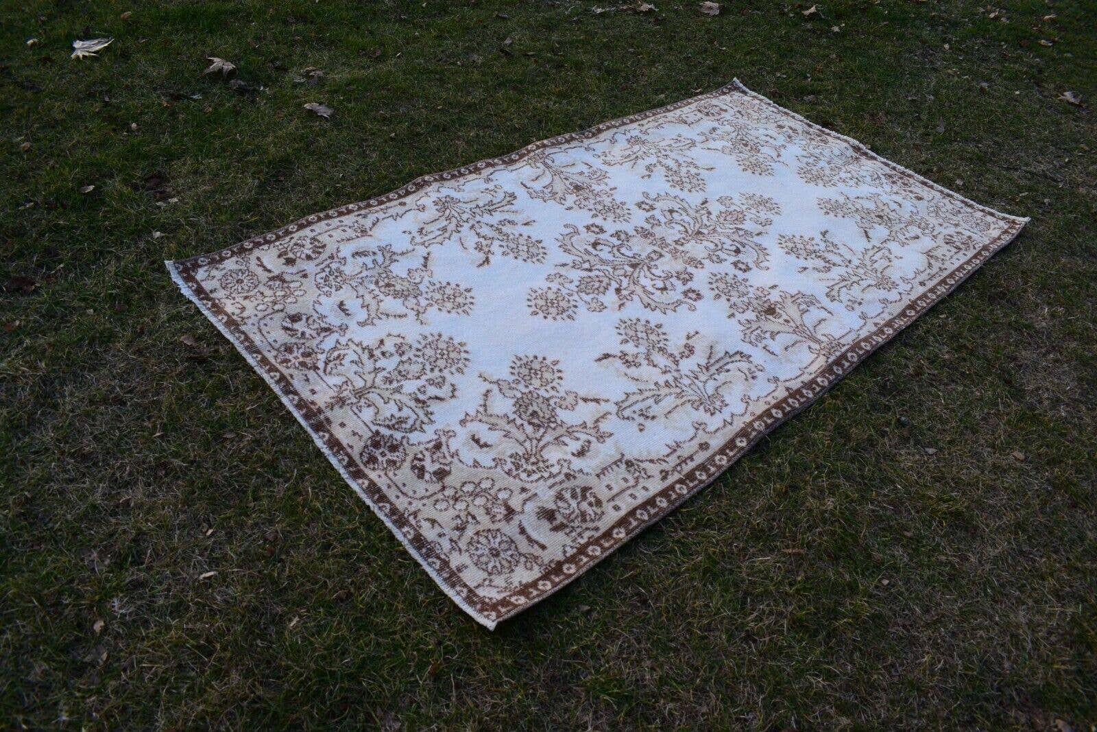 Vintage Turkish Rug 3'10'' x 7'1''