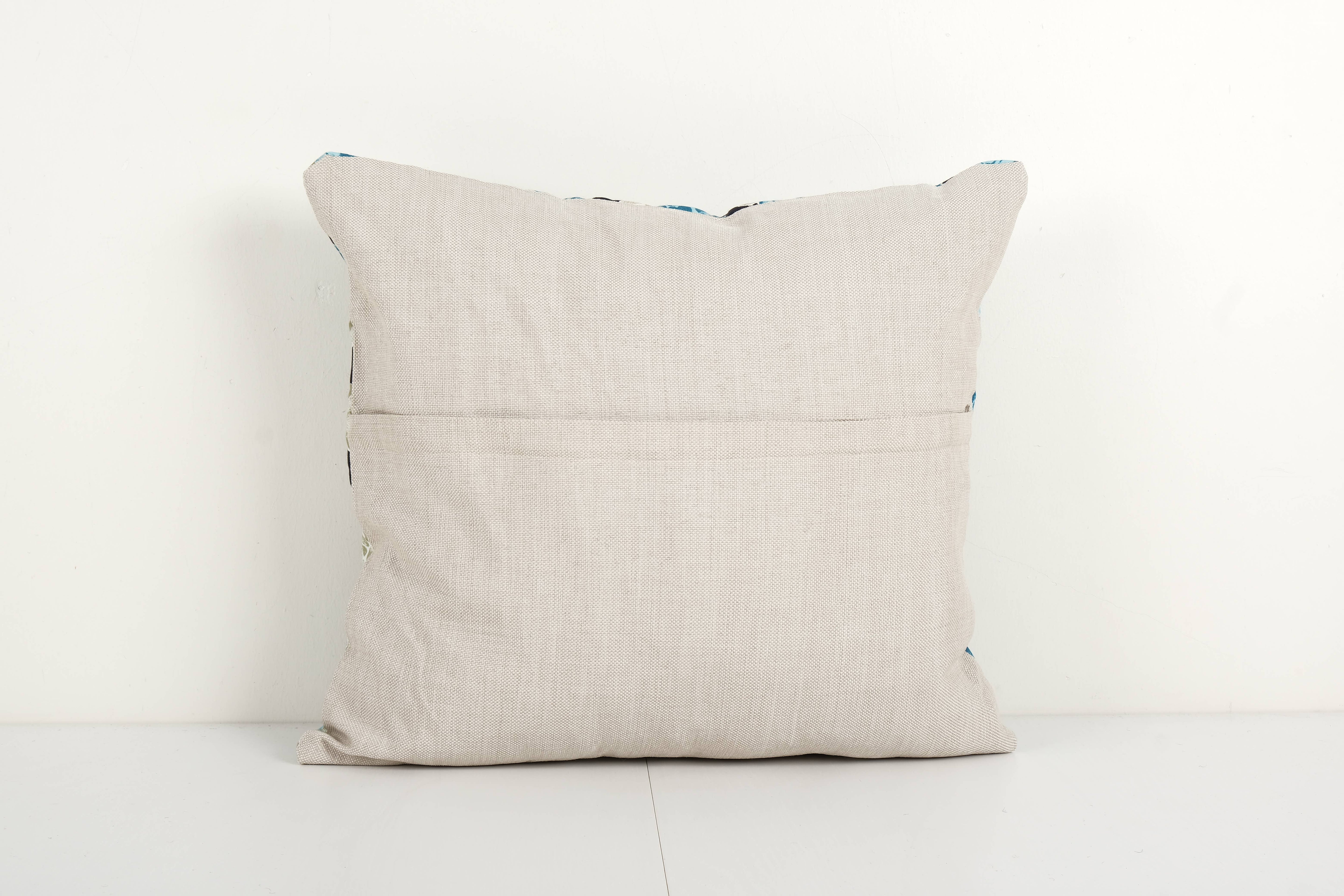 Uzbek Roller Printed Pillow Cover | 17'' x 19''