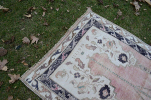 Vintage Oushak Rug 3'6'' x 5'8''