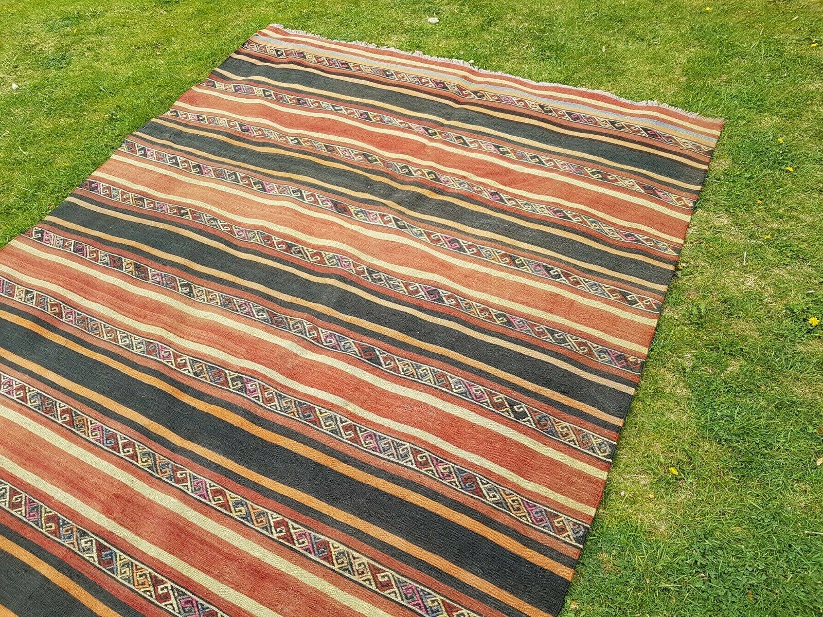Vintage Turkish Kilim Rug 5'8'' x 10'11''