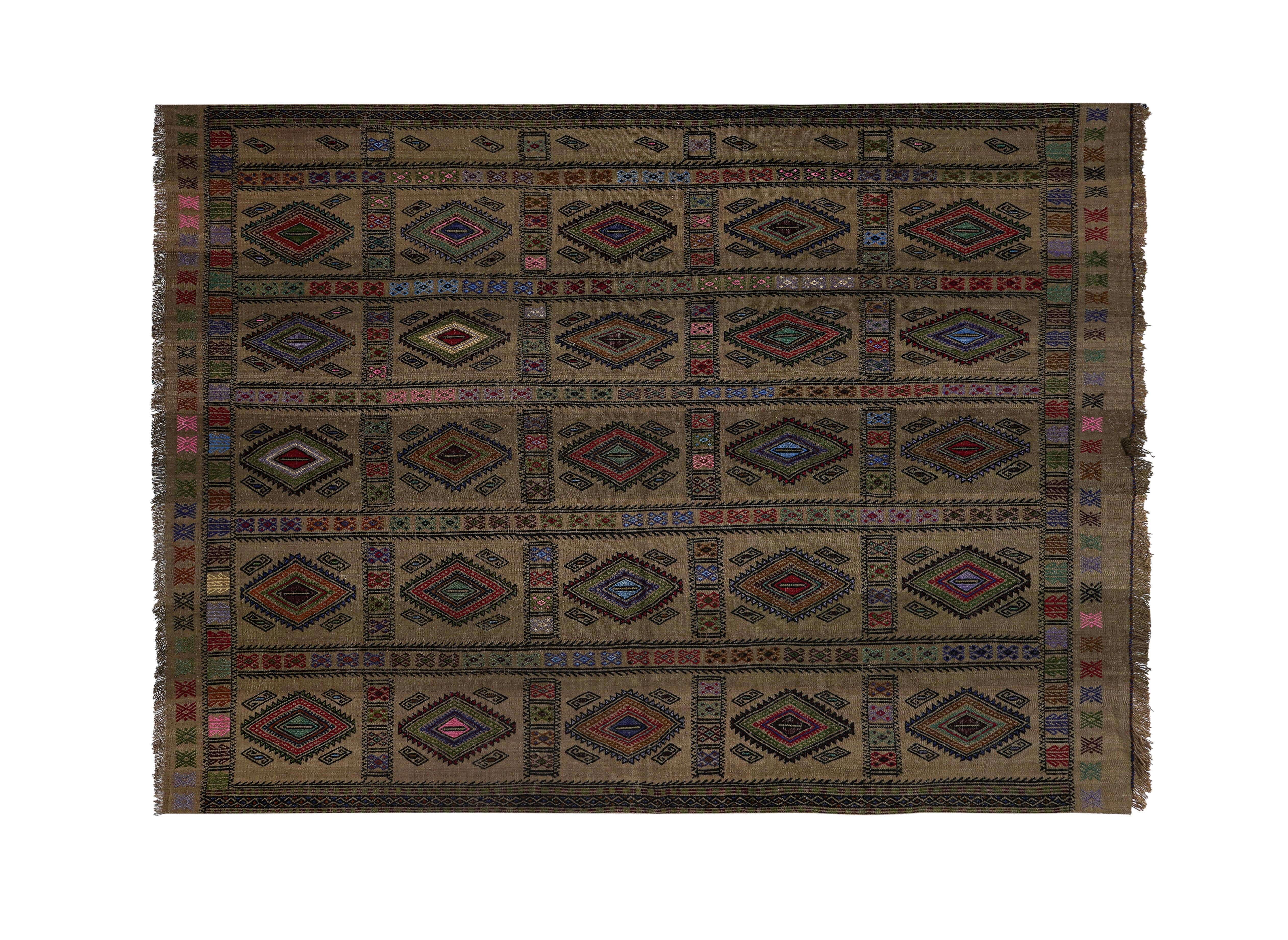 Vintage Turkish Kilim Rug 5'7'' x 7'7''